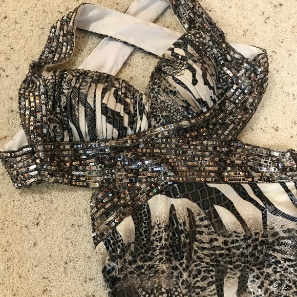 Gorgeous animal print formal dress - Picture 7 of 7